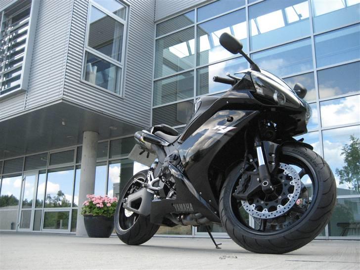 Yamaha YZF R1 billede 10