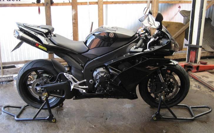 Yamaha YZF R1 - Nye Michelin dæk monteret og nyvasket... :o) billede 18