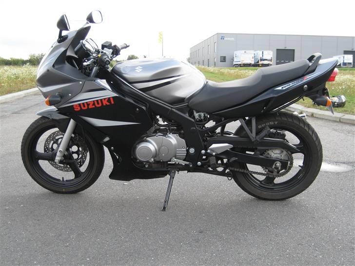 Suzuki GS 500 FK7 *SOLGT* billede 5