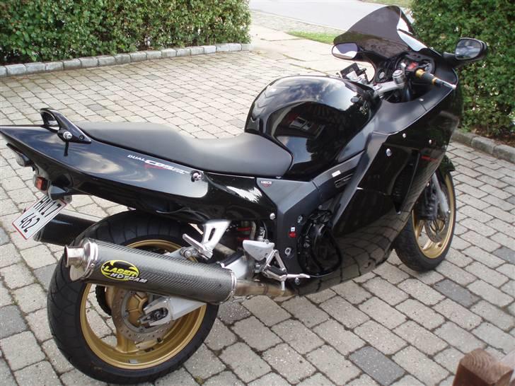 Honda cbr1100 blackbird (solgt) billede 1
