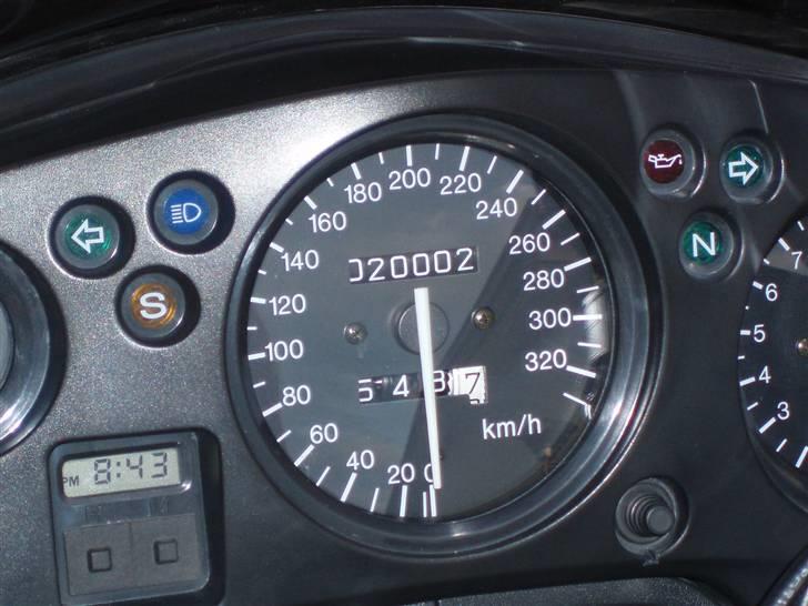 Honda cbr1100 blackbird (solgt) billede 5