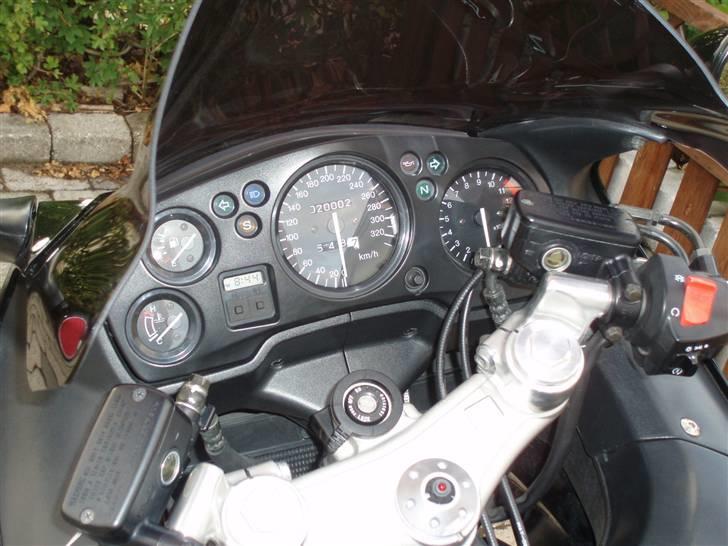 Honda cbr1100 blackbird (solgt) billede 6