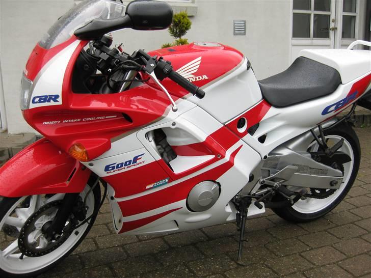 Honda cbr600 f2 billede 1