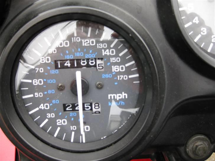 Honda cbr600 f2 - det er i miles så den har kørt ca 24.000 km billede 5