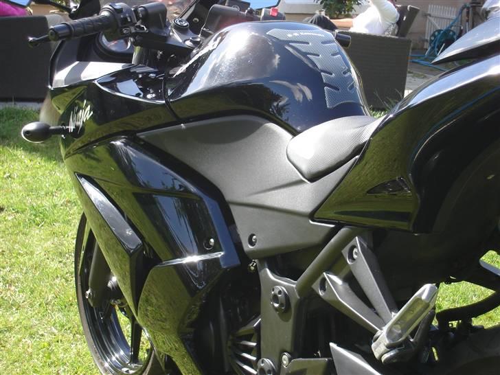 Kawasaki Ninja 250r billede 8