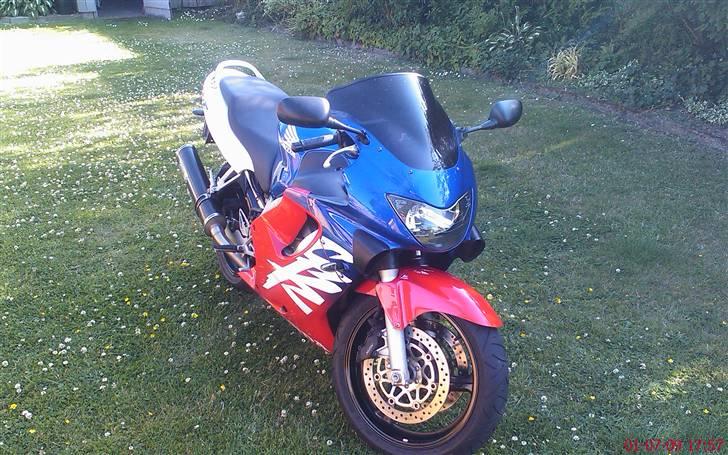 Honda CBR 600 F4 billede 3