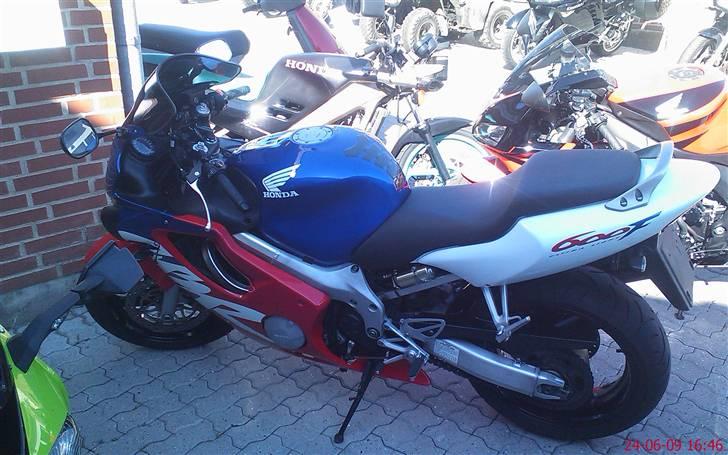 Honda CBR 600 F4 billede 5
