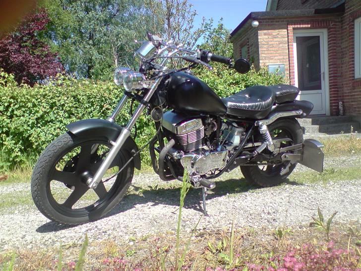 Jinlun JL 2-250 - Forår 2010 billede 1