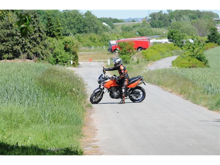 {{currentPhoto.altText}} billede {{currentPhoto.number}}