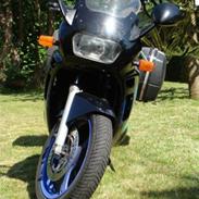 Suzuki GSX 600 F