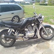 Suzuki VX800