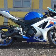 Suzuki gsxr1000 k8