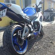 Suzuki gsxr1000 k8