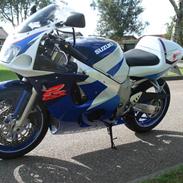 Suzuki Gsxr 600 Srad