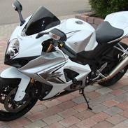 Suzuki GSX-R 1000 k8