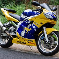 Yamaha YZF R6 - Solgt - 
