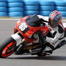 Honda RVF400