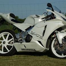 Honda VFR400