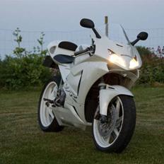 Honda VFR400