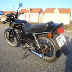 Honda cb 250 rs