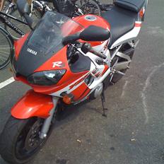 Yamaha Yzf-r6 ***STJÅLET!*** DUSØR