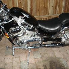 Suzuki Intruder VS 700 **SOLGT**