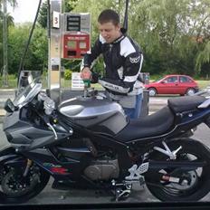 Hyosung GT 250 R      DØD