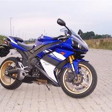 Yamaha yzf r1