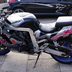 Suzuki GSX750R *solgt*