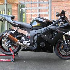 Yamaha R6