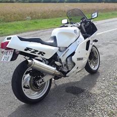Yamaha FZR 1000 Exup TILSALG