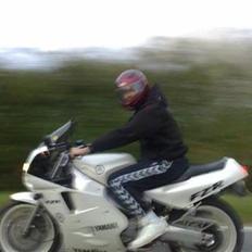 Yamaha FZR 1000 Exup TILSALG