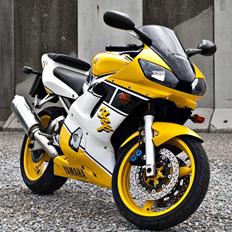 Yamaha YZF R6