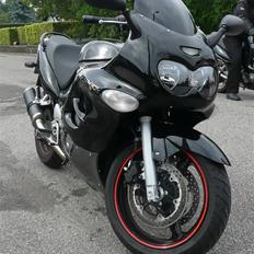Suzuki gsxf 750