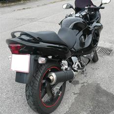 Suzuki gsxf 750