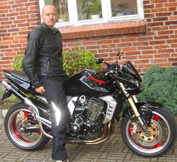 Kawasaki Z1000 - Den gamle originale farve, og undertegnede. billede 14