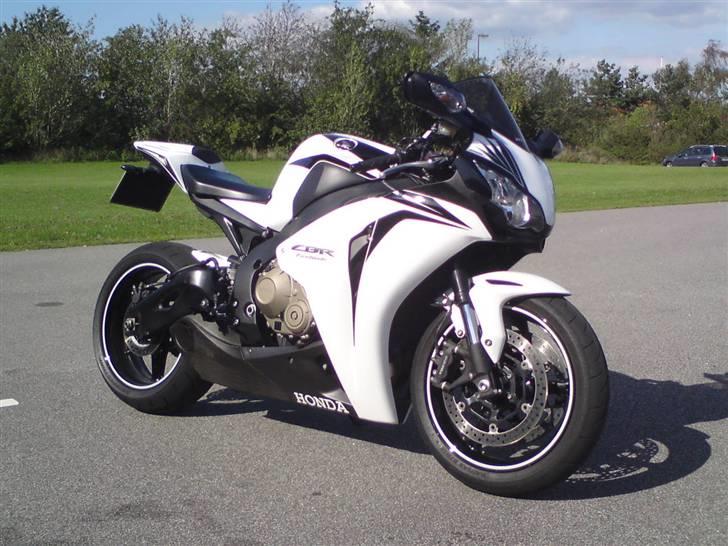 Honda cbr1000 fireblade  billede 1