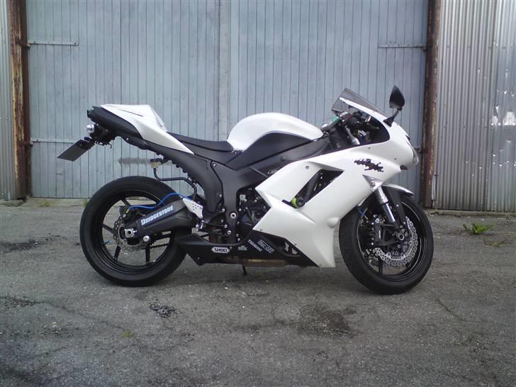 Kawasaki ZX6R billede 17