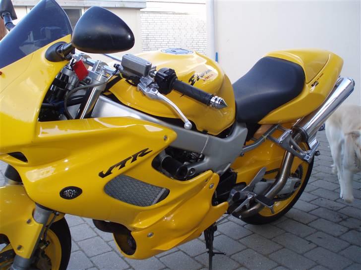 Honda vtr firestorm til salg billede 14