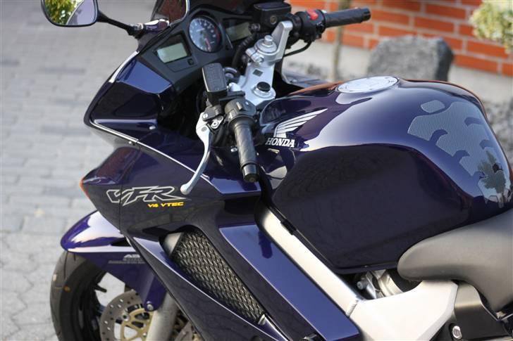 Honda vfr 800 vtec billede 13