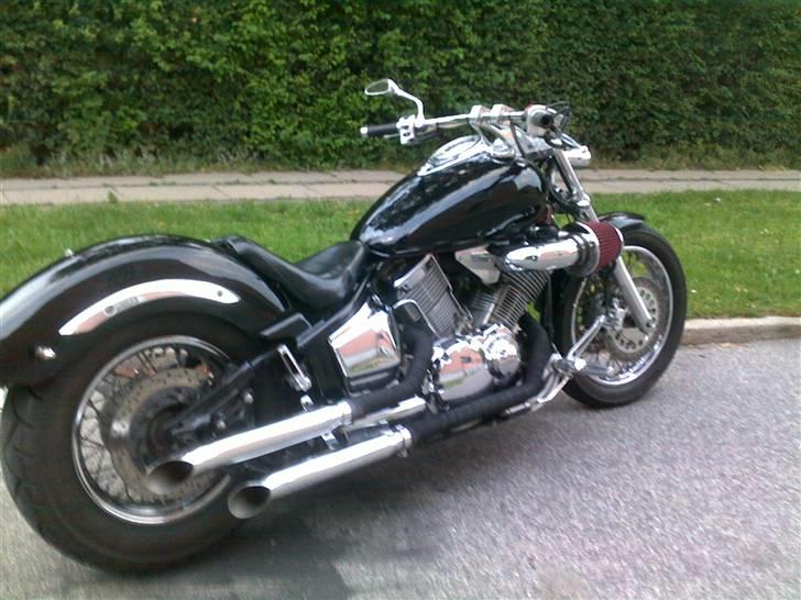 Yamaha xvs 1100 dragstar billede 1