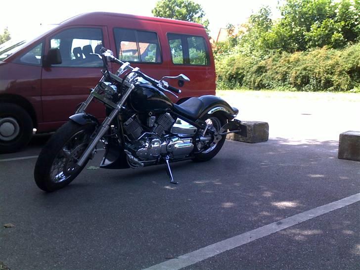 Yamaha xvs 1100 dragstar billede 2