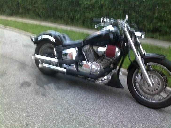 Yamaha xvs 1100 dragstar billede 4