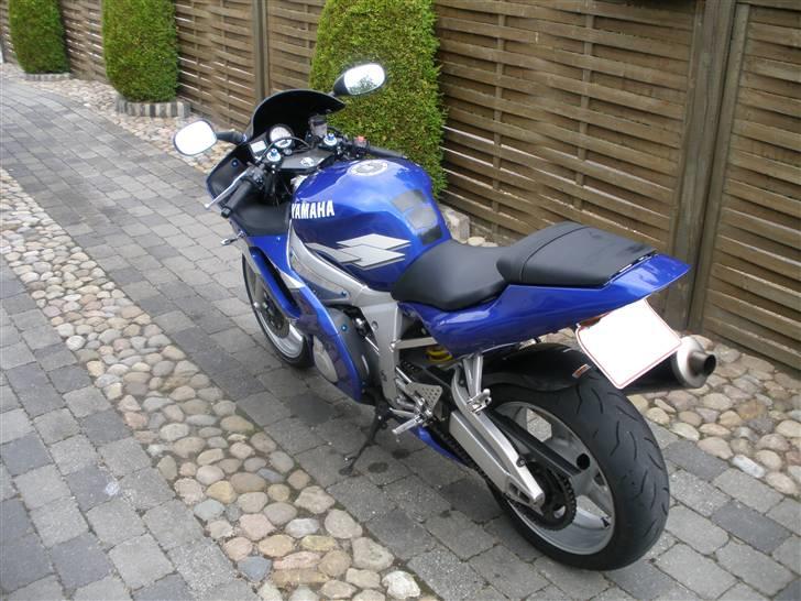 Yamaha YZF R6 *SOLGT* billede 2