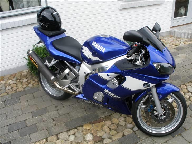 Yamaha YZF R6 *SOLGT* billede 11