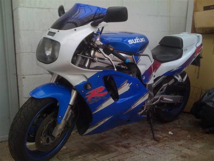 Suzuki GSXR 750 W billede 2
