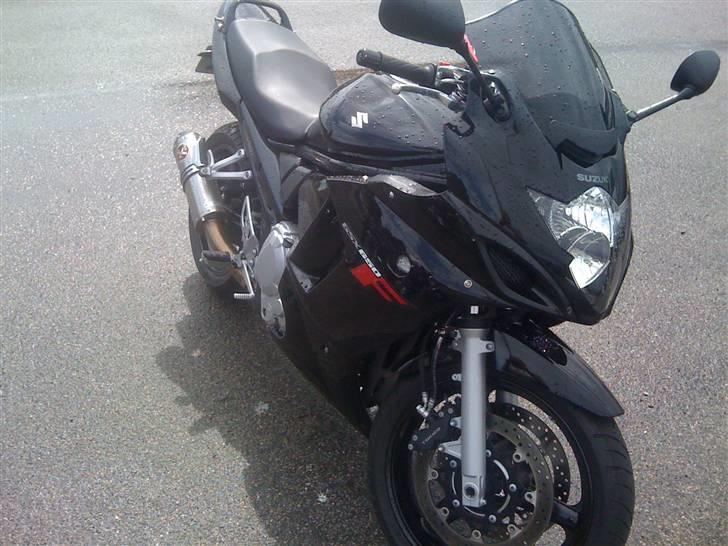 Suzuki Gsx650f billede 1