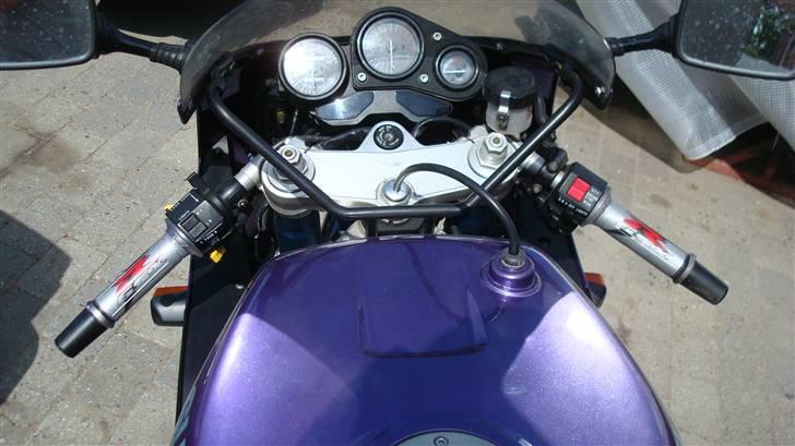 Suzuki gsxr 750 w(solgt) billede 8