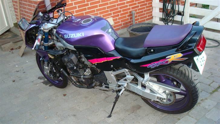 Suzuki gsxr 750 w(solgt) billede 9