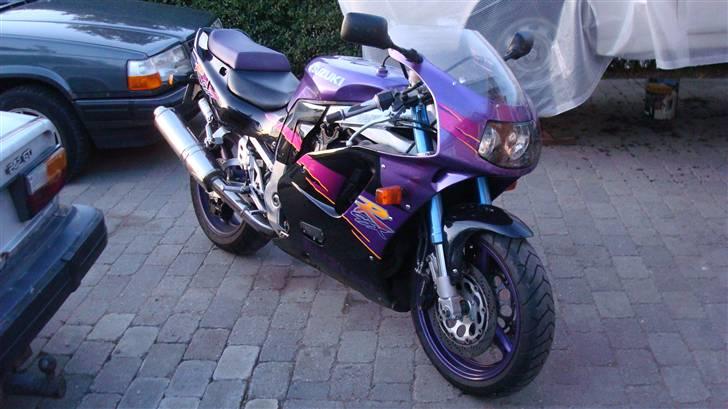 Suzuki gsxr 750 w(solgt) billede 10
